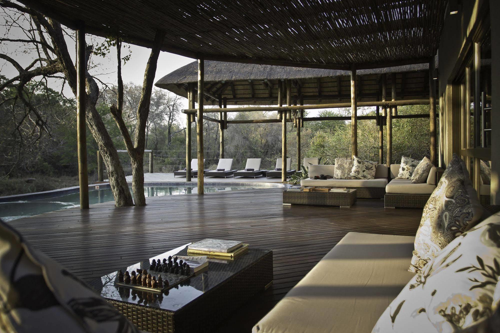 Moditlo River Lodge Ходспруит Екстериор снимка