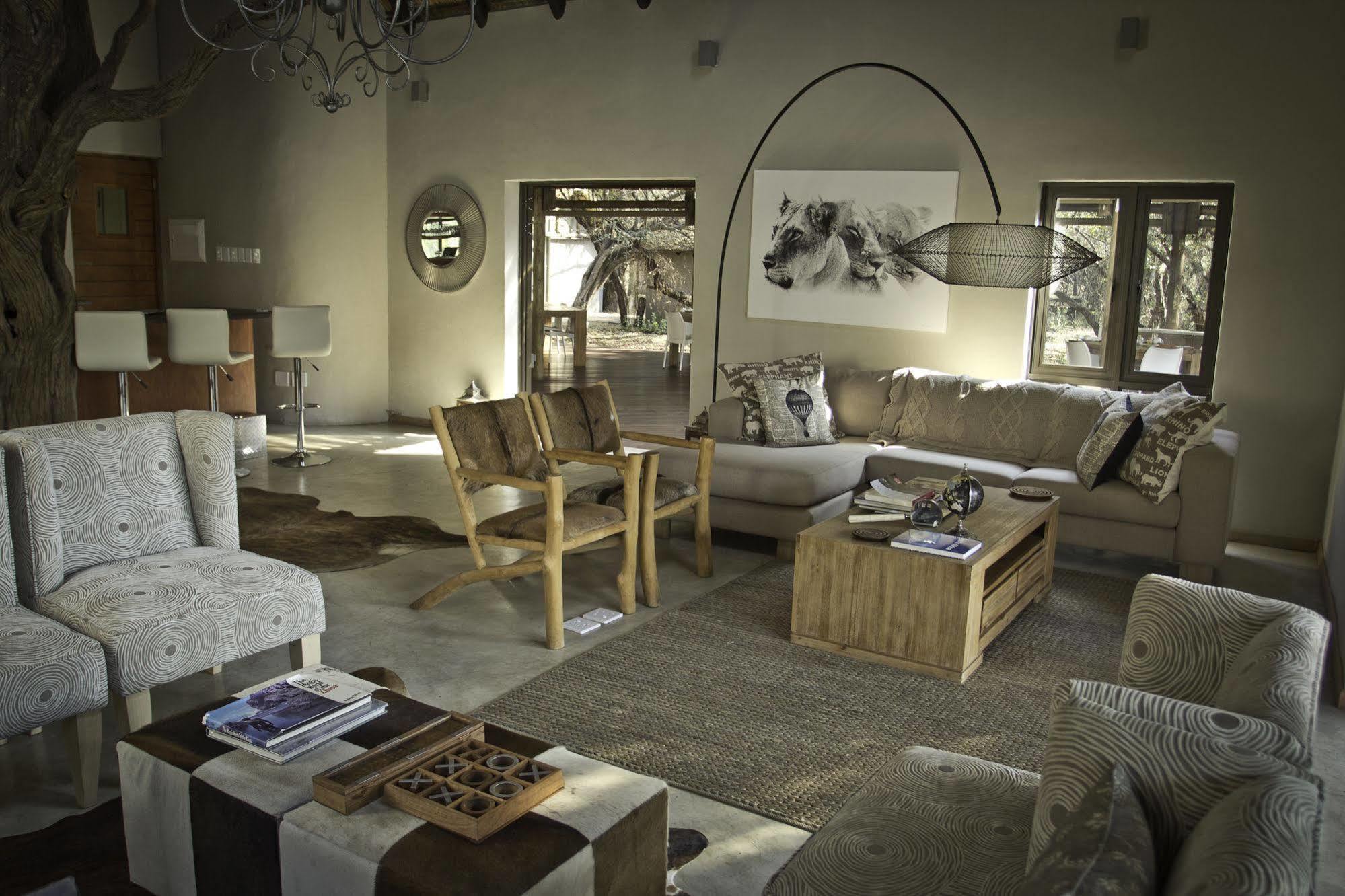 Moditlo River Lodge Ходспруит Екстериор снимка